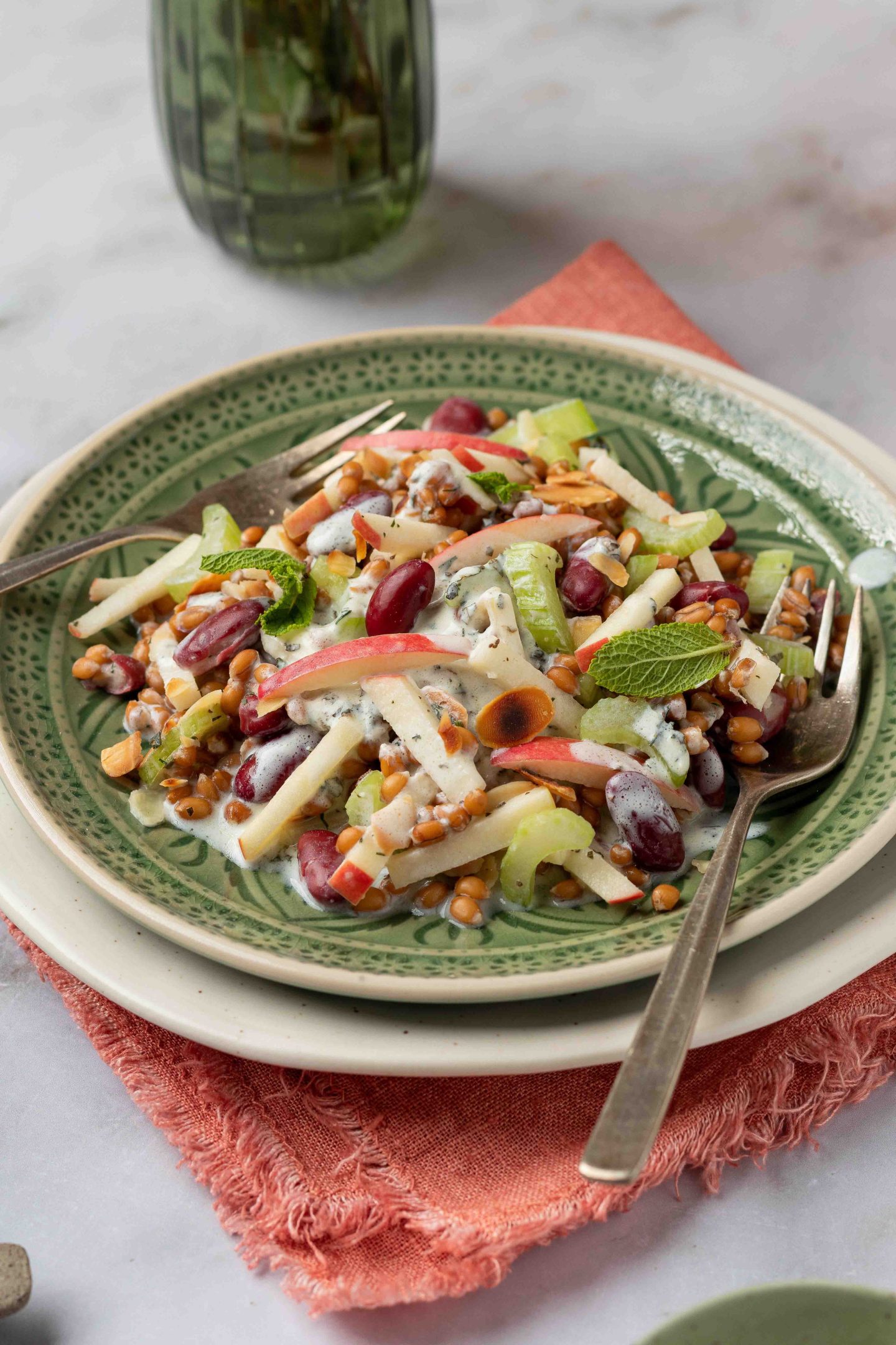 insalata di farro con mele e sedano