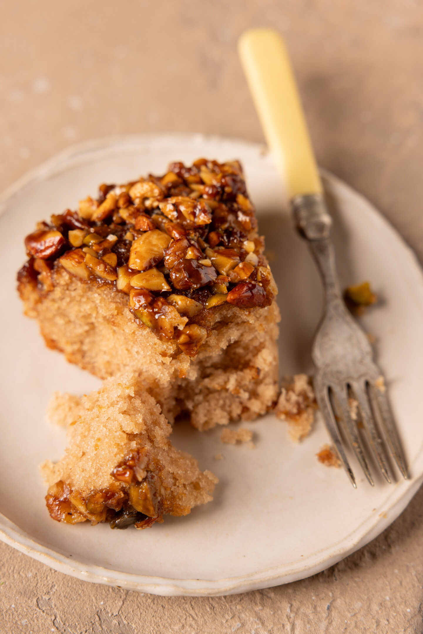 torta con frutta secca