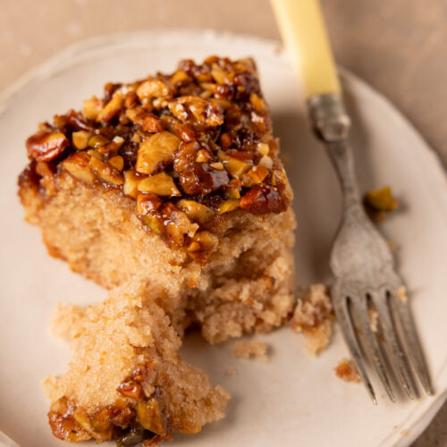 torta con frutta secca